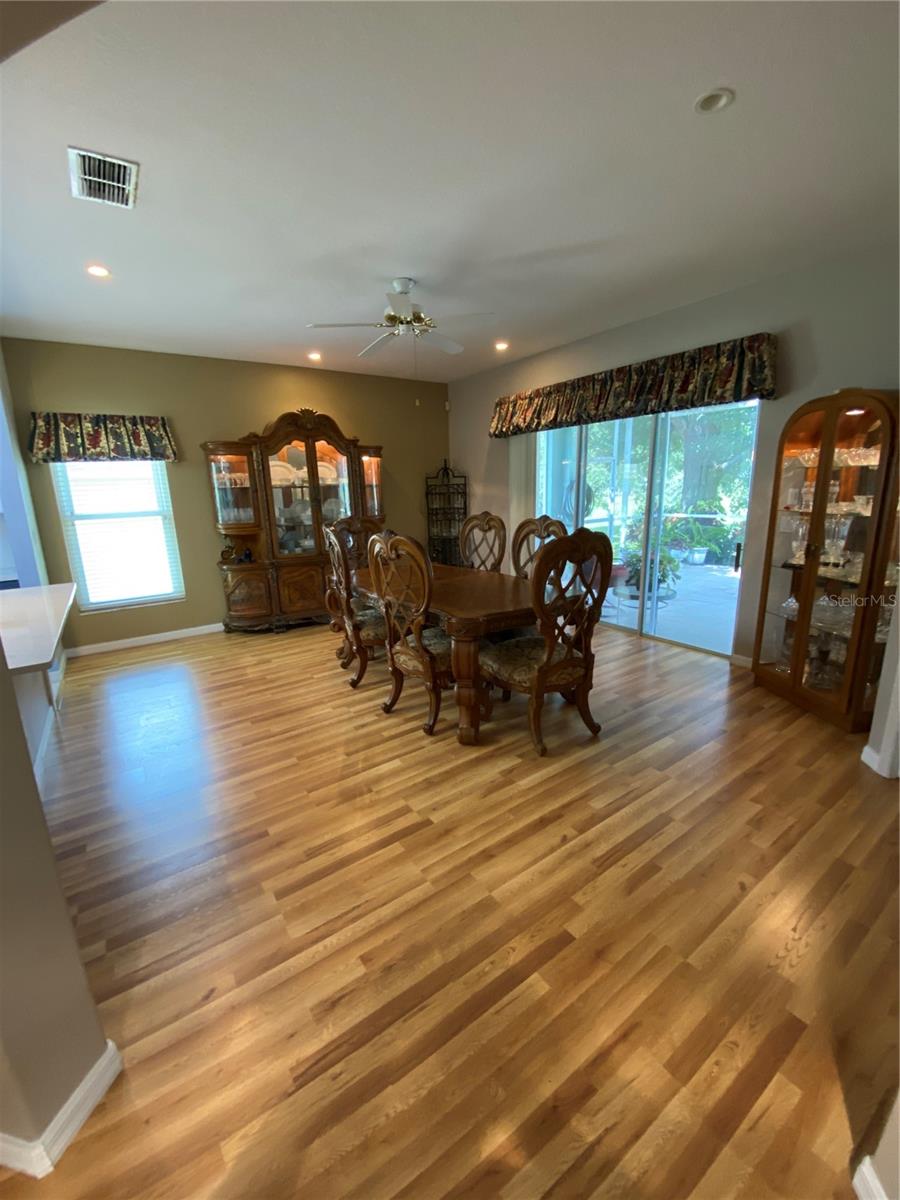 Image 45 of 73 For 4202 Hammersmith Drive