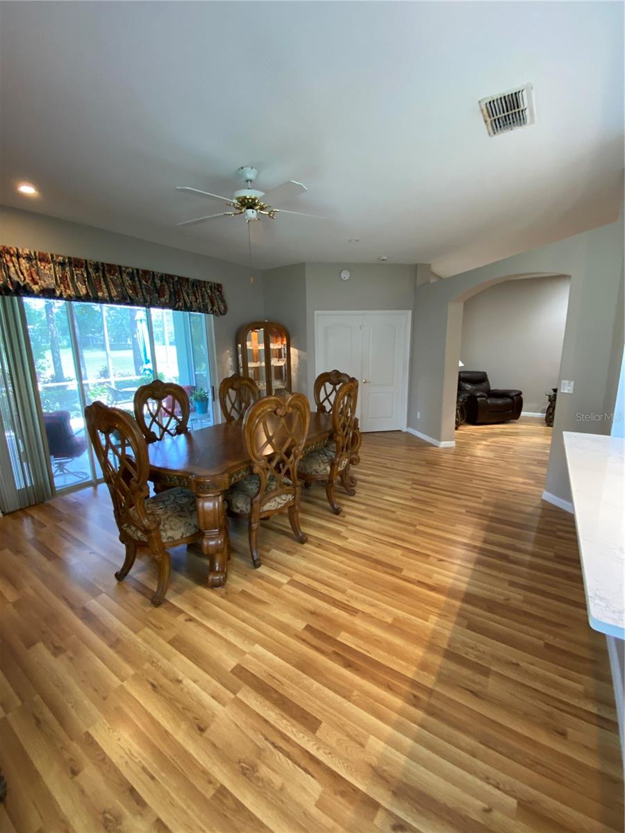 Image 47 of 73 For 4202 Hammersmith Drive