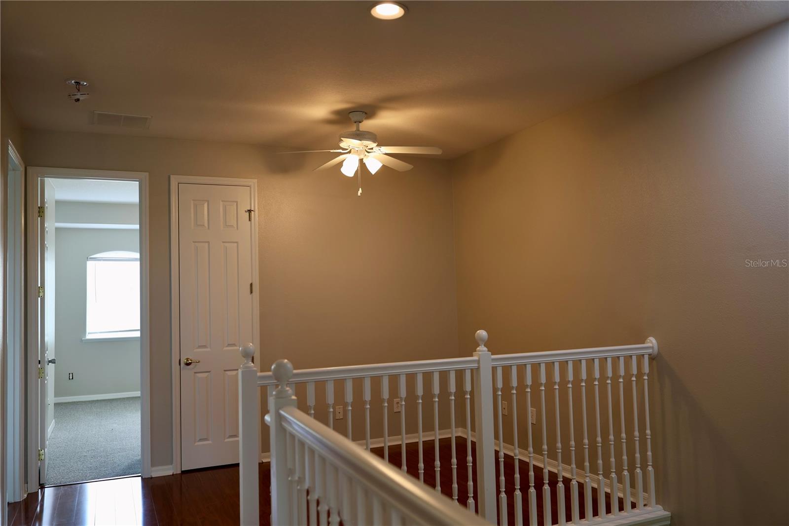 Image 21 of 34 For 15830 Woodland Spring Court
