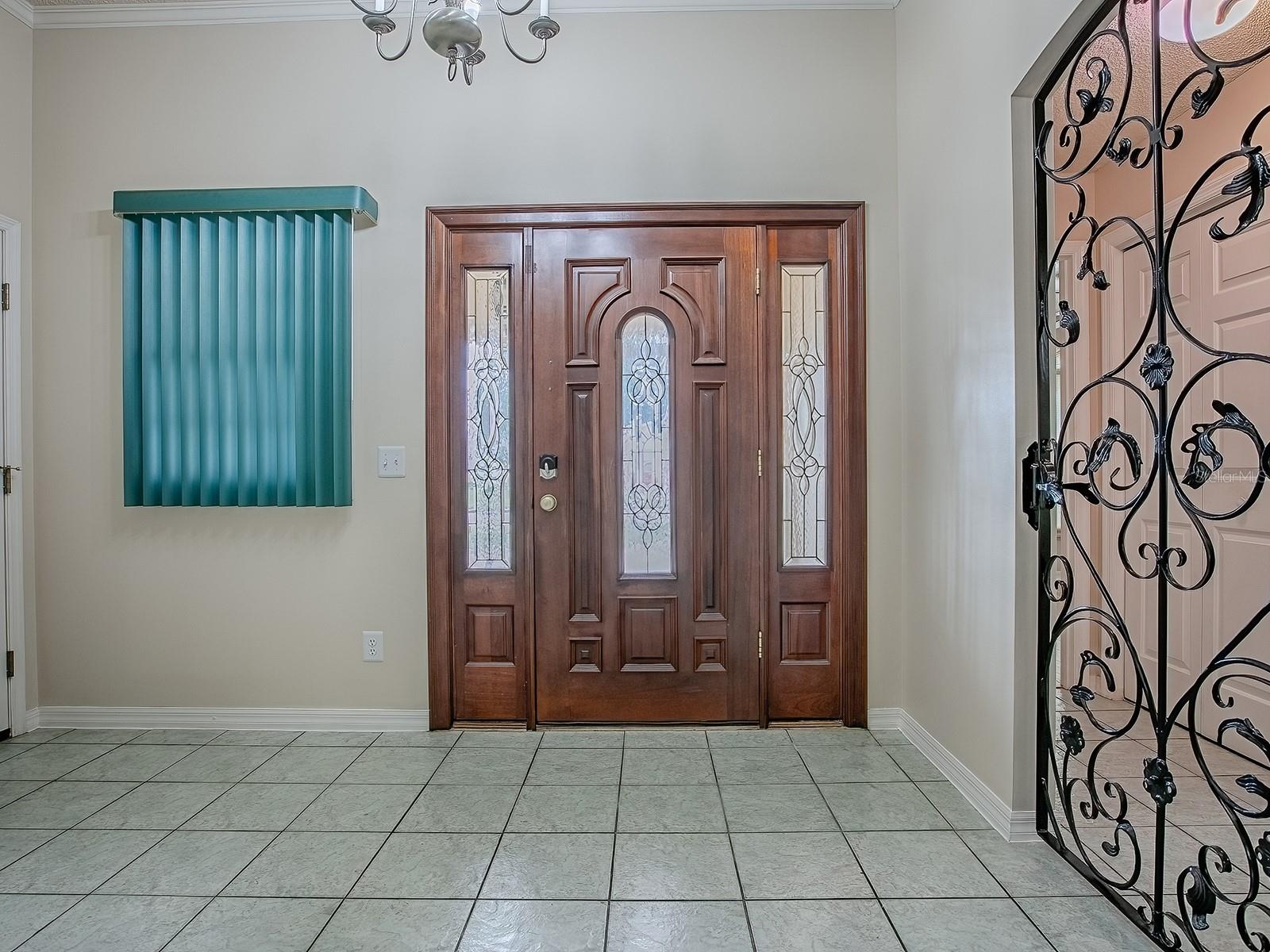 Image 3 of 64 For 829 Cortez Avenue