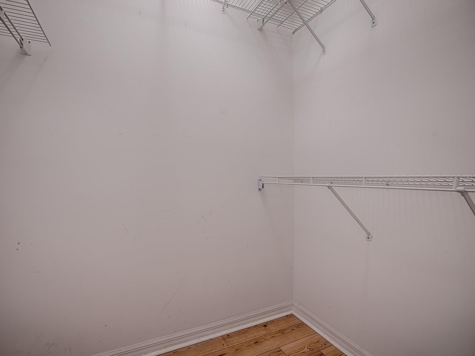 Image 32 of 64 For 829 Cortez Avenue