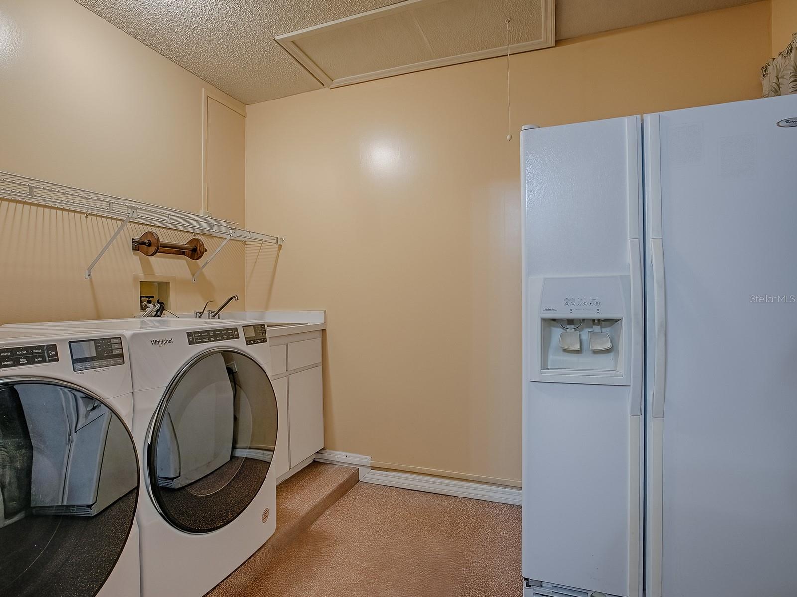Image 43 of 64 For 829 Cortez Avenue