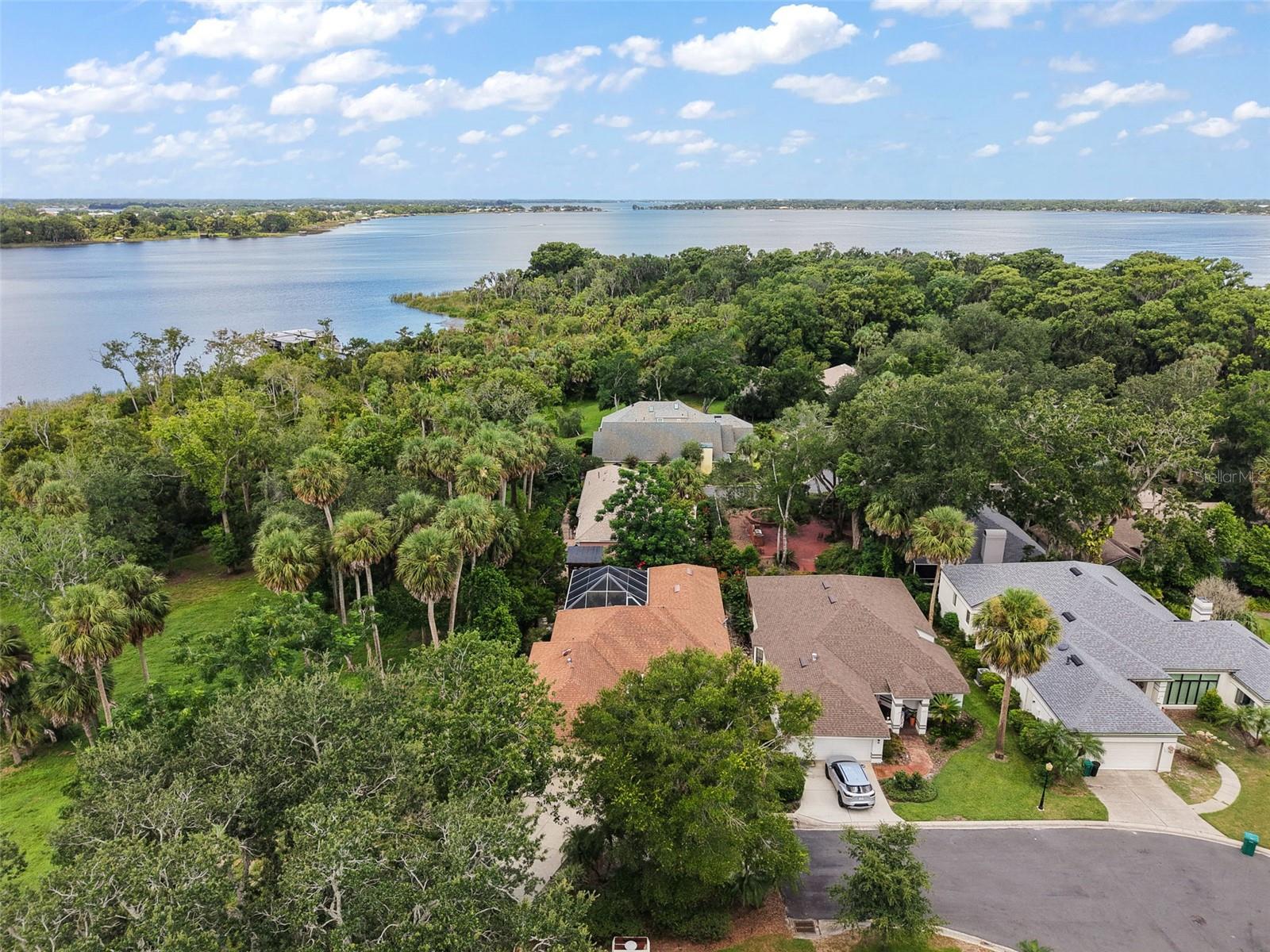 Image 2 of 74 For 633 Sandlake Court