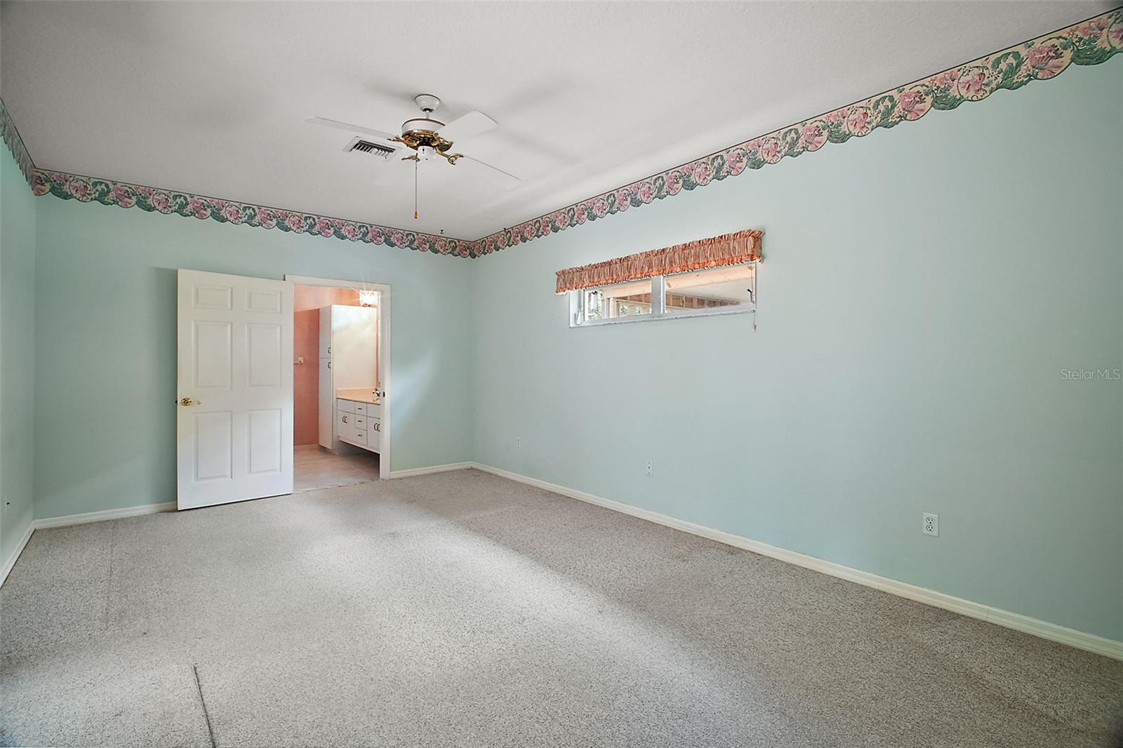 Image 38 of 74 For 633 Sandlake Court