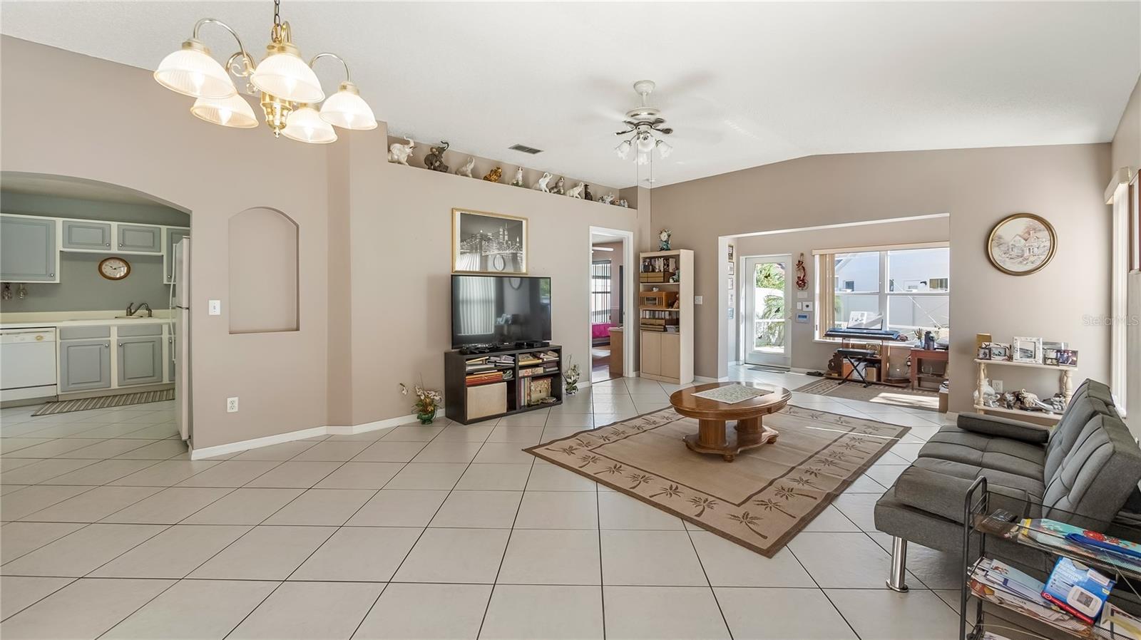Image 11 of 38 For 2096 Braxton Street