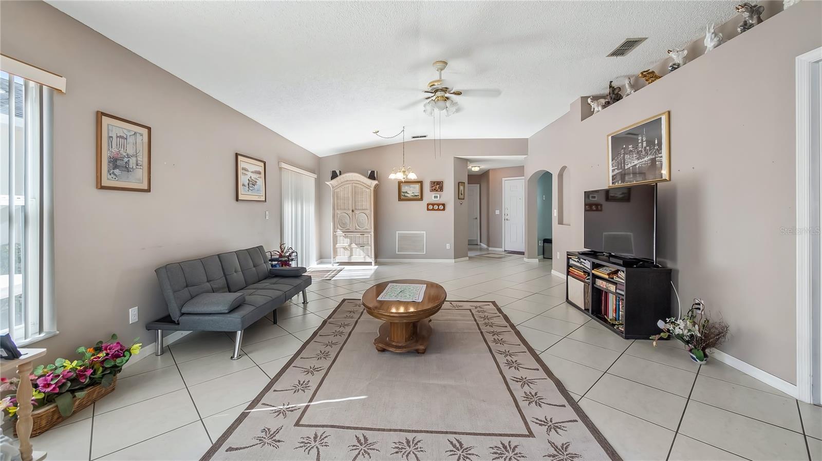 Image 15 of 38 For 2096 Braxton Street