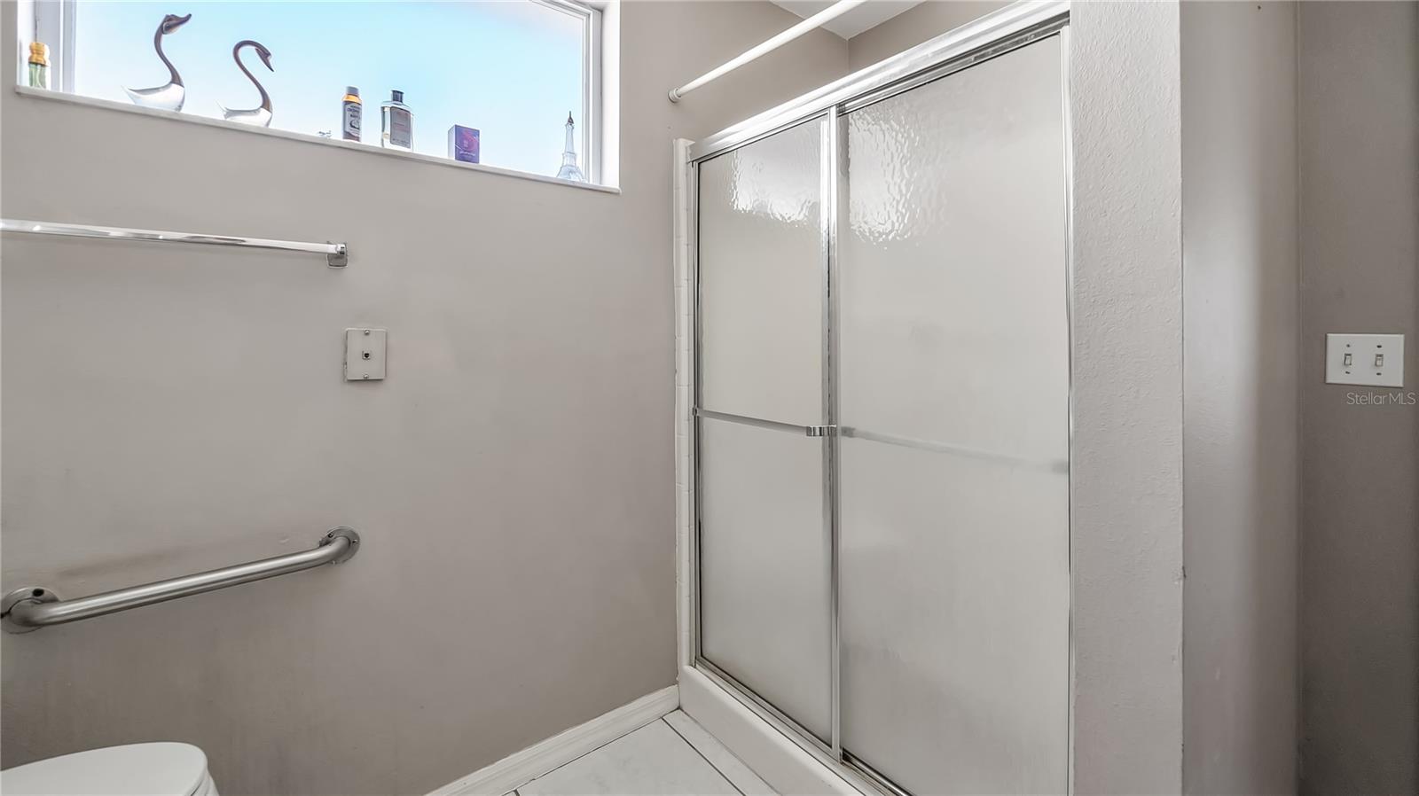 Image 23 of 38 For 2096 Braxton Street