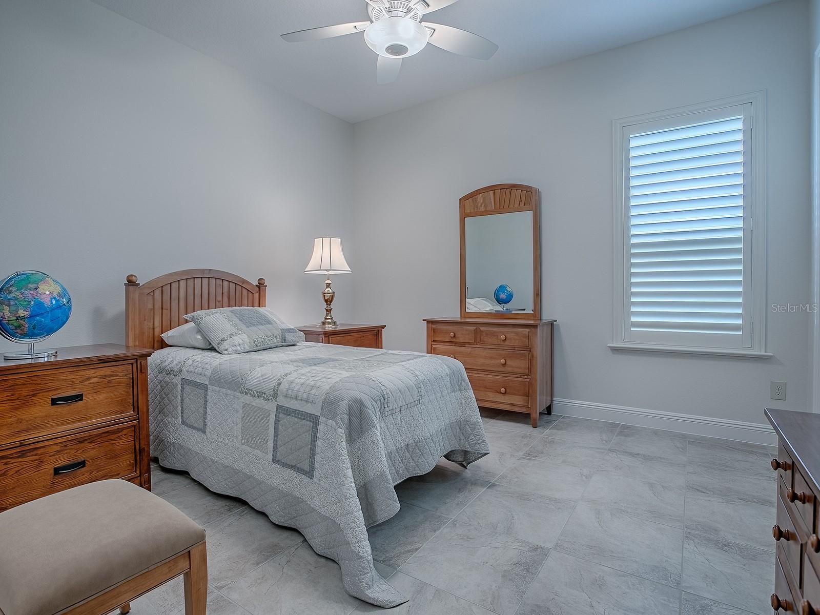 Image 29 of 38 For 1144 Ardsley Place