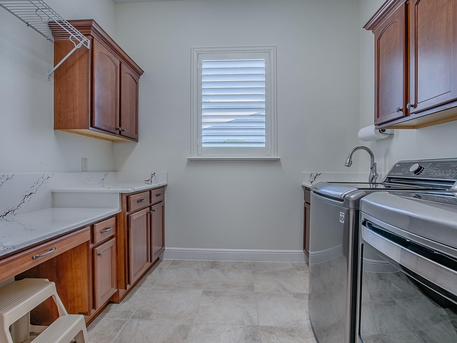 Image 31 of 38 For 1144 Ardsley Place