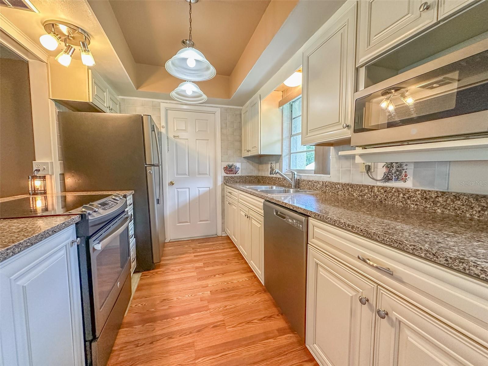 Image 12 of 27 For 1220 Mossy Oak Drive