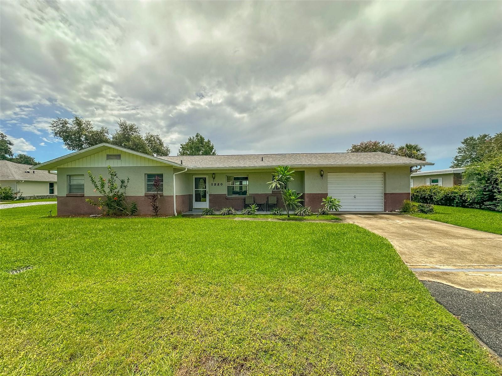 Image 2 of 27 For 1220 Mossy Oak Drive