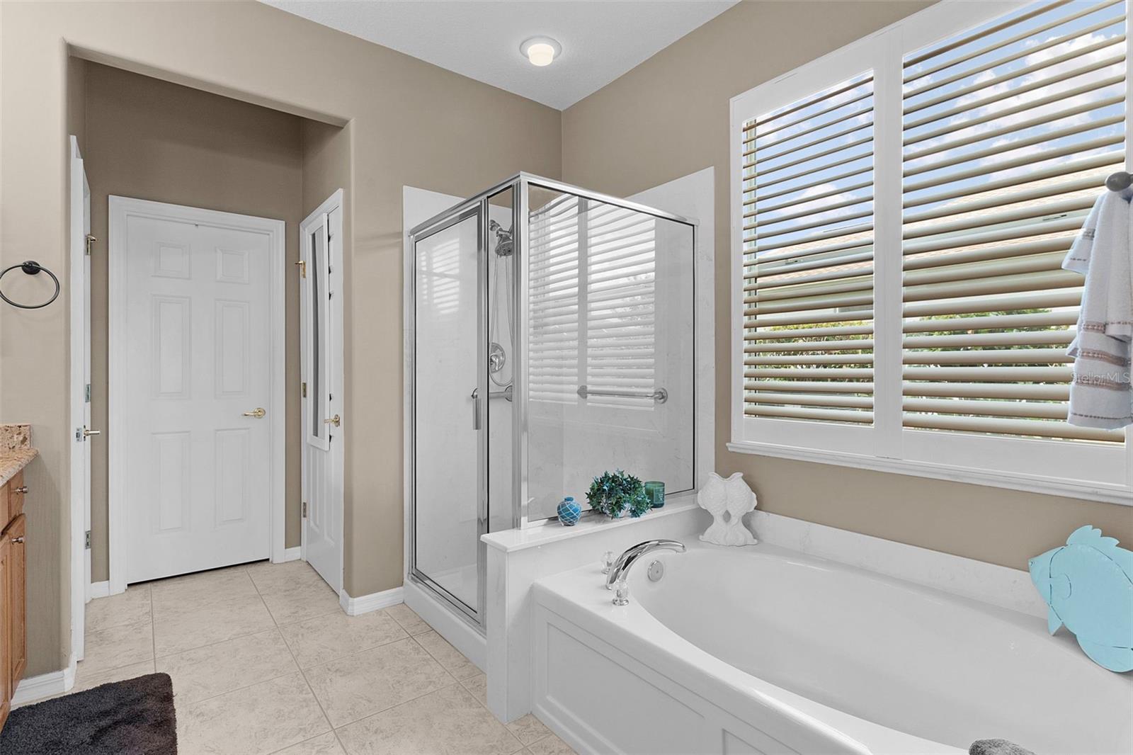 Image 23 of 36 For 13909 96th Circle