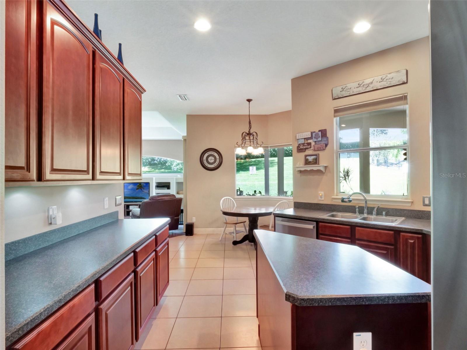 Image 18 of 48 For 16325 Magnolia Bluff Drive