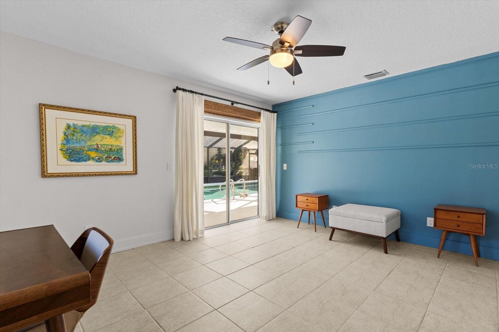 Listing photo id 24 for 827 Kings Bay Drive
