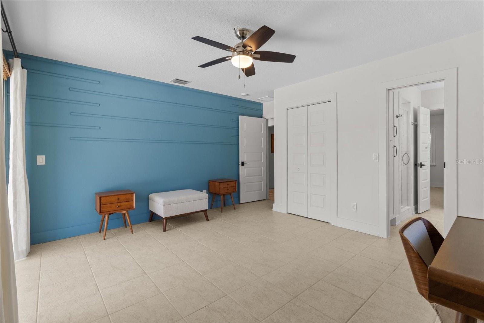 Listing photo id 25 for 827 Kings Bay Drive