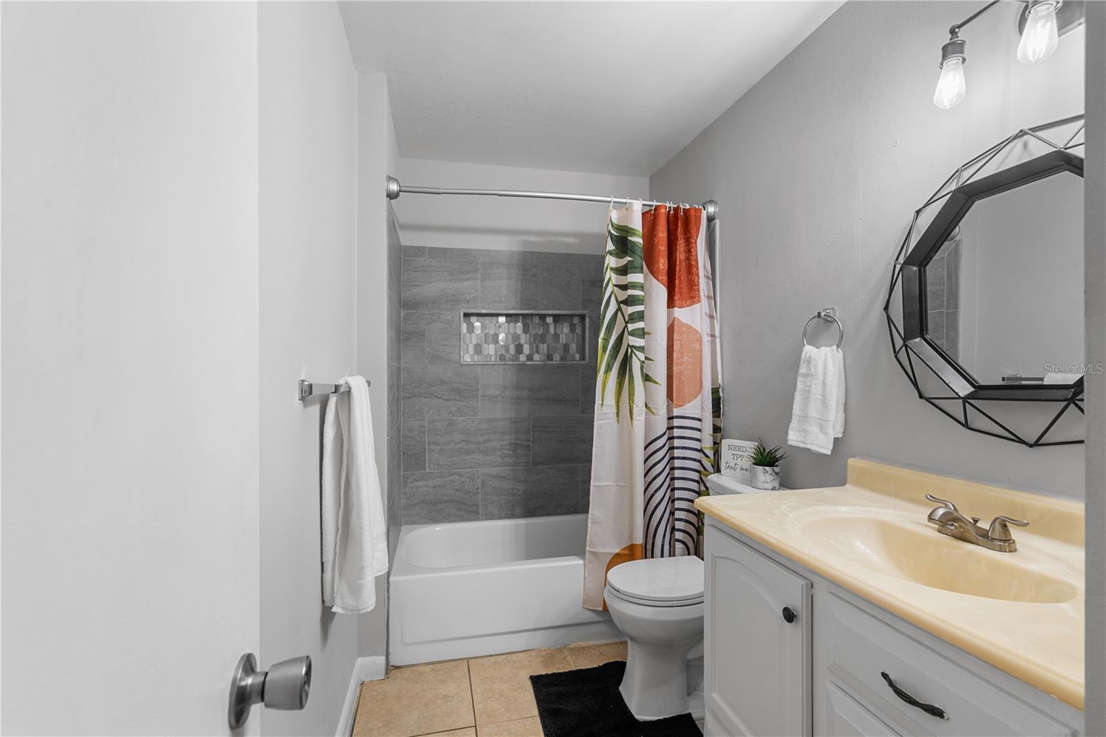 Image 13 of 19 For 30017 Tavares Ridge Boulevard 45