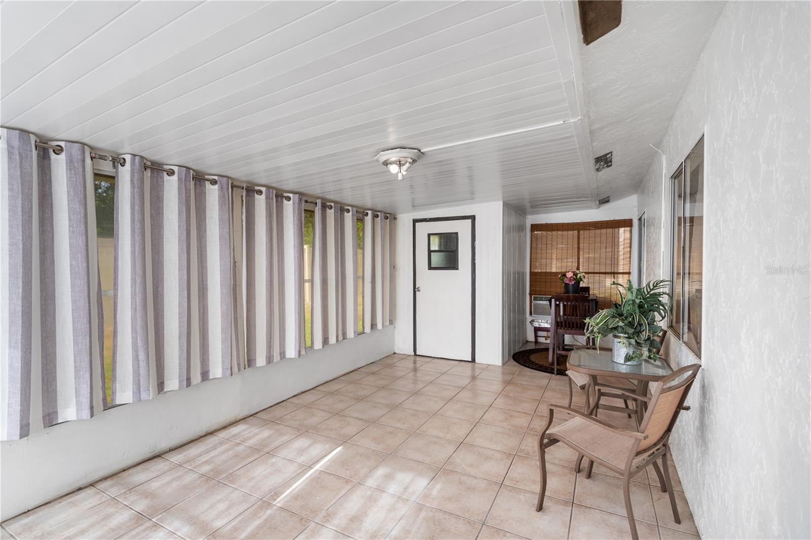 Image 17 of 19 For 30017 Tavares Ridge Boulevard 45