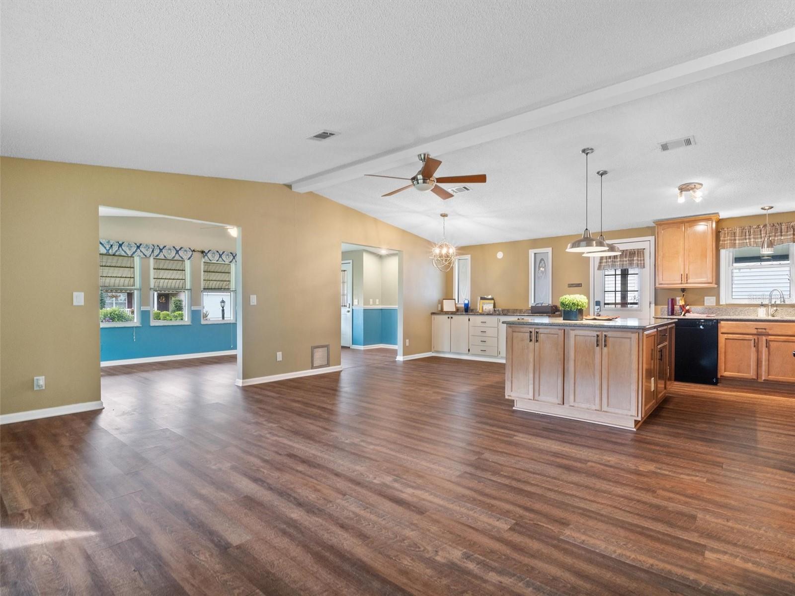 Image 13 of 46 For 1417 Schwartz Boulevard