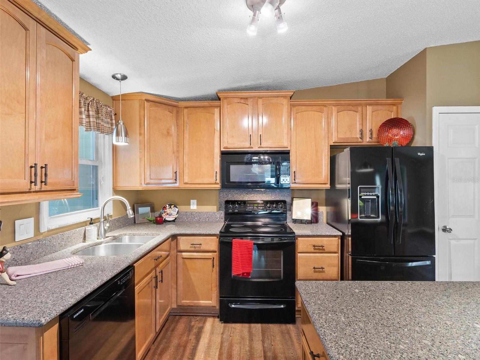 Image 17 of 46 For 1417 Schwartz Boulevard