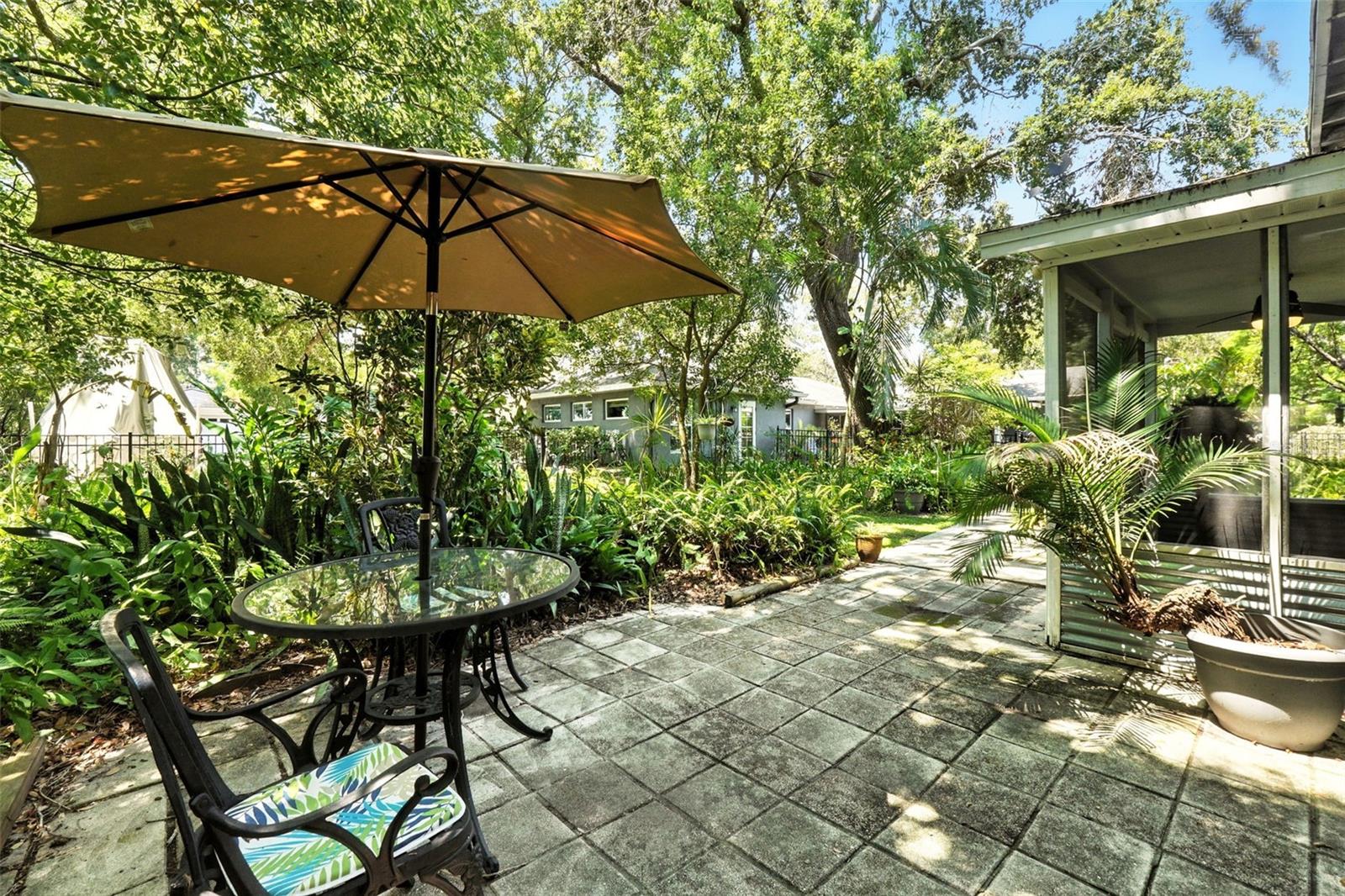 Image 42 of 46 For 327 Lakeview Avenue