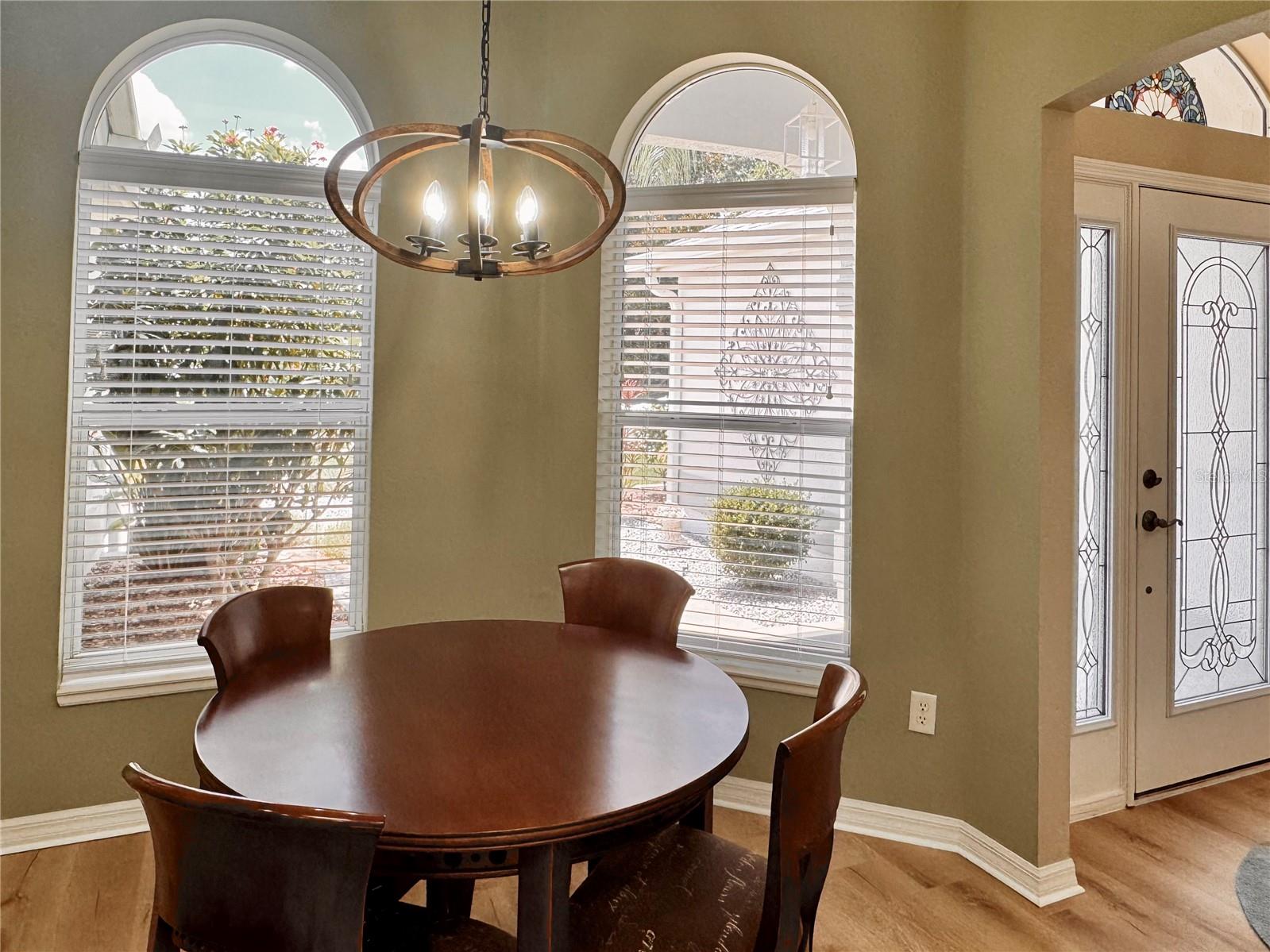 Image 3 of 42 For 1555 Golden Ridge Drive