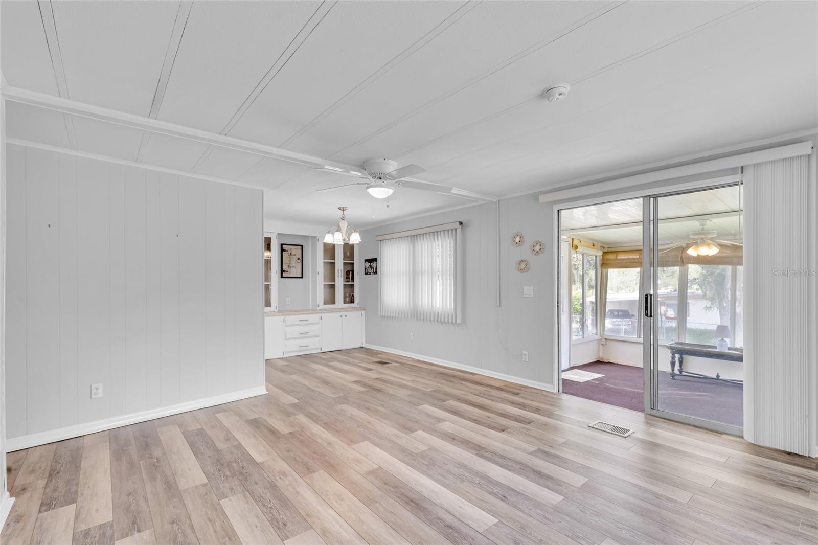 Image 15 of 39 For 24734 Palmetto Drive