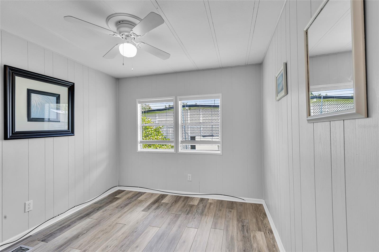 Image 17 of 39 For 24734 Palmetto Drive