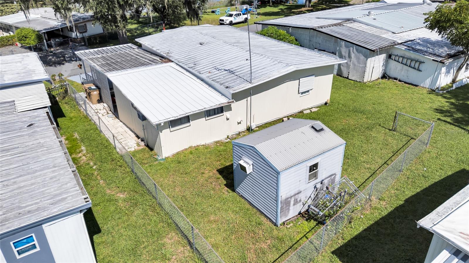 Image 27 of 39 For 24734 Palmetto Drive