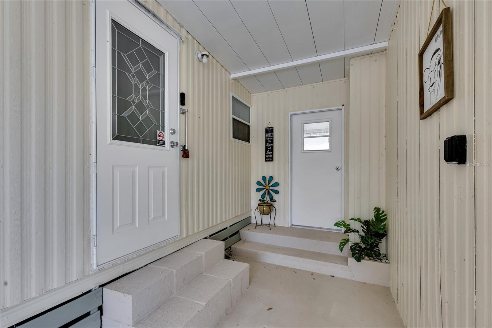 Image 4 of 39 For 24734 Palmetto Drive