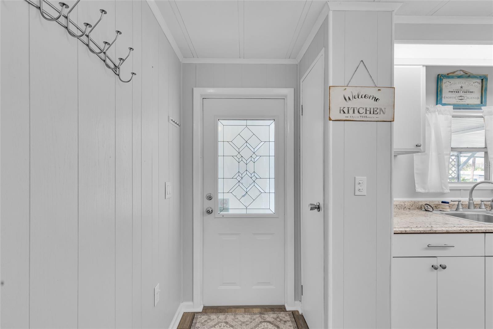 Image 8 of 39 For 24734 Palmetto Drive