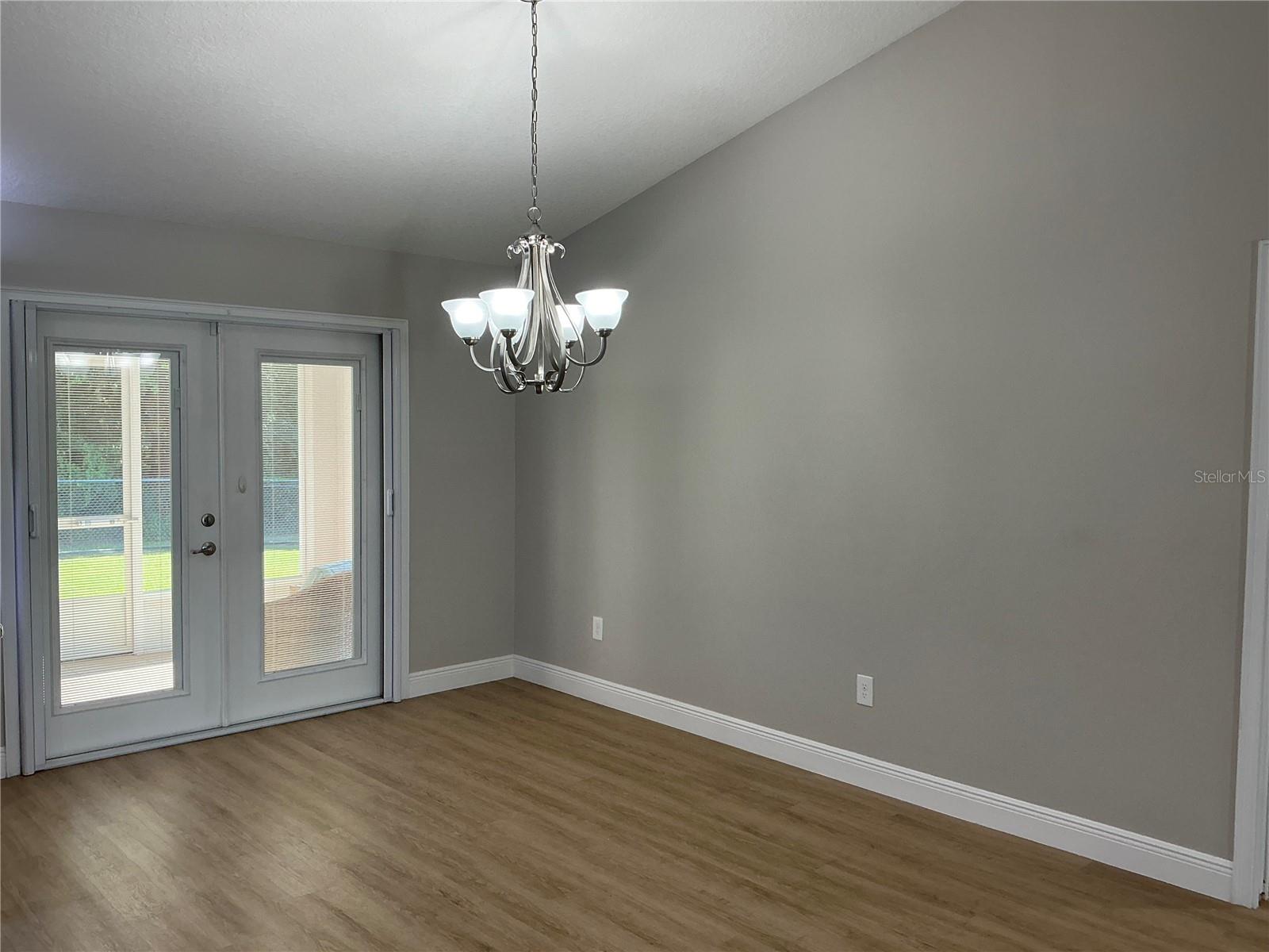 Image 7 of 33 For 8733 156th Place