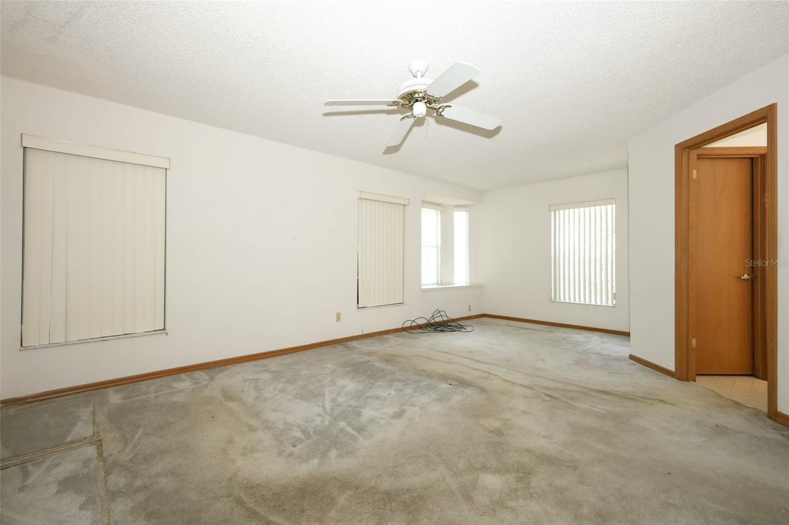 Image 11 of 42 For 1675 Thornhill Circle