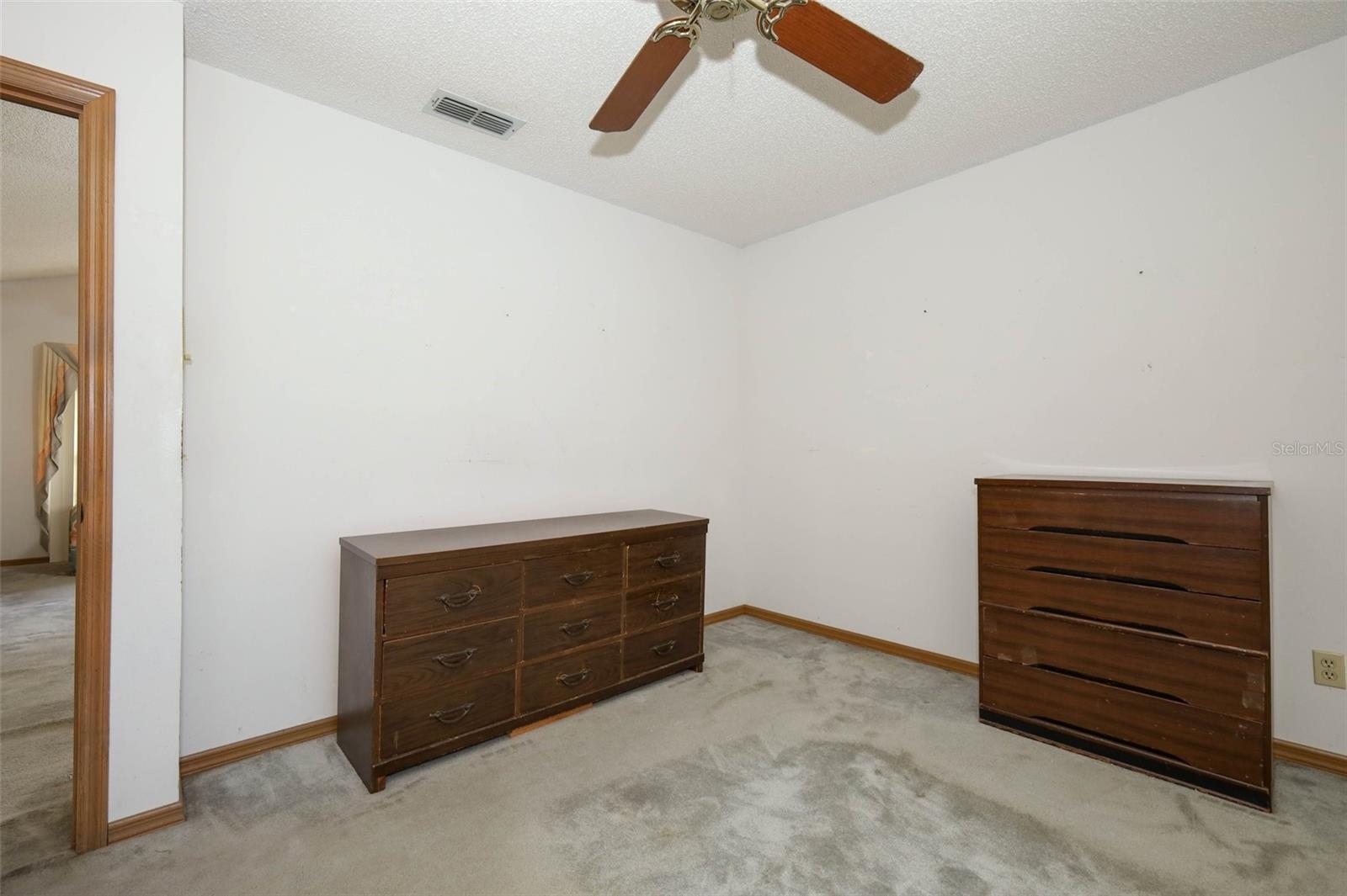 Image 32 of 42 For 1675 Thornhill Circle