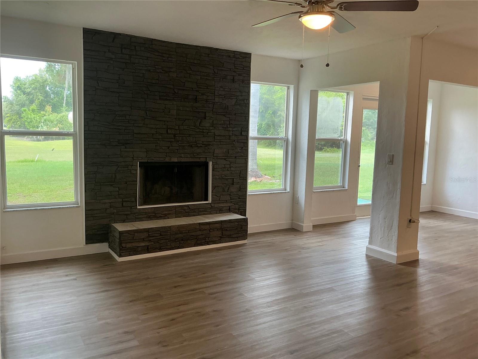 Image 11 of 38 For 15102 Sandalwood Drive 102