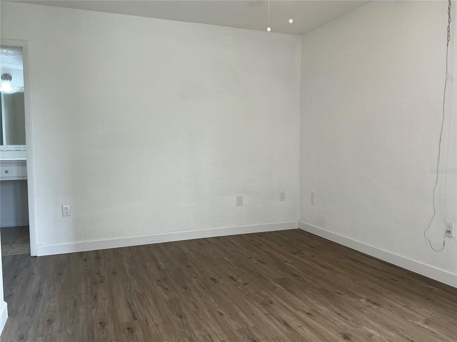 Image 22 of 38 For 15102 Sandalwood Drive 102