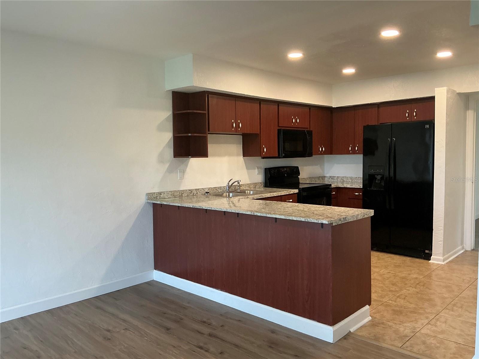 Image 8 of 38 For 15102 Sandalwood Drive 102