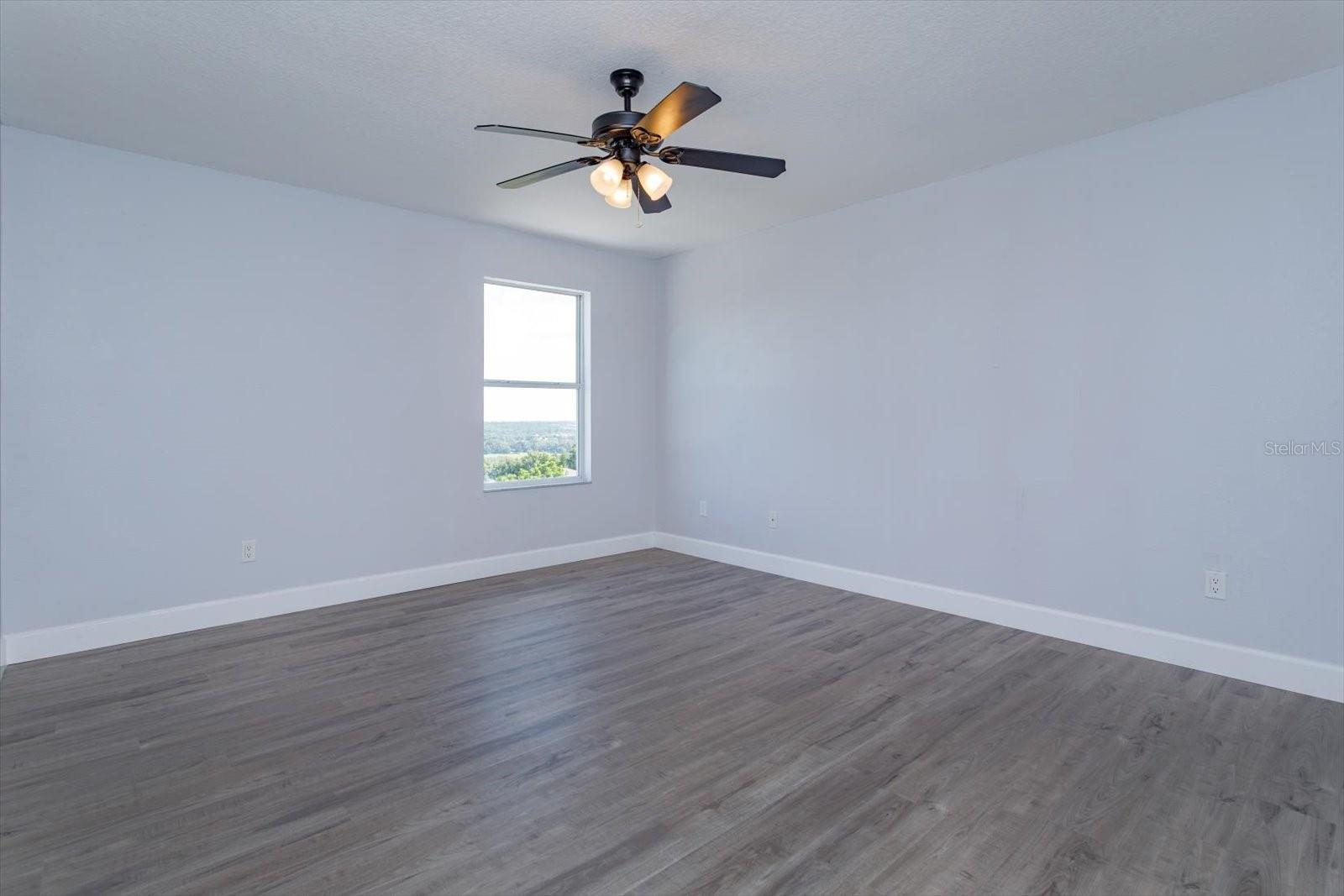 Image 29 of 41 For 2018 Knollcrest Drive