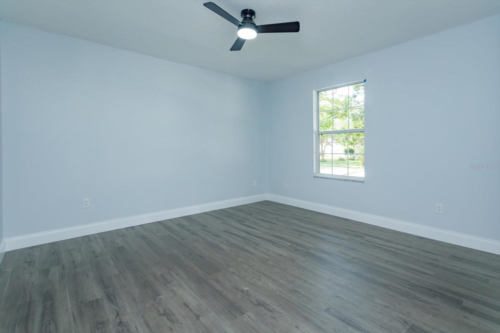 Image 30 of 41 For 2018 Knollcrest Drive