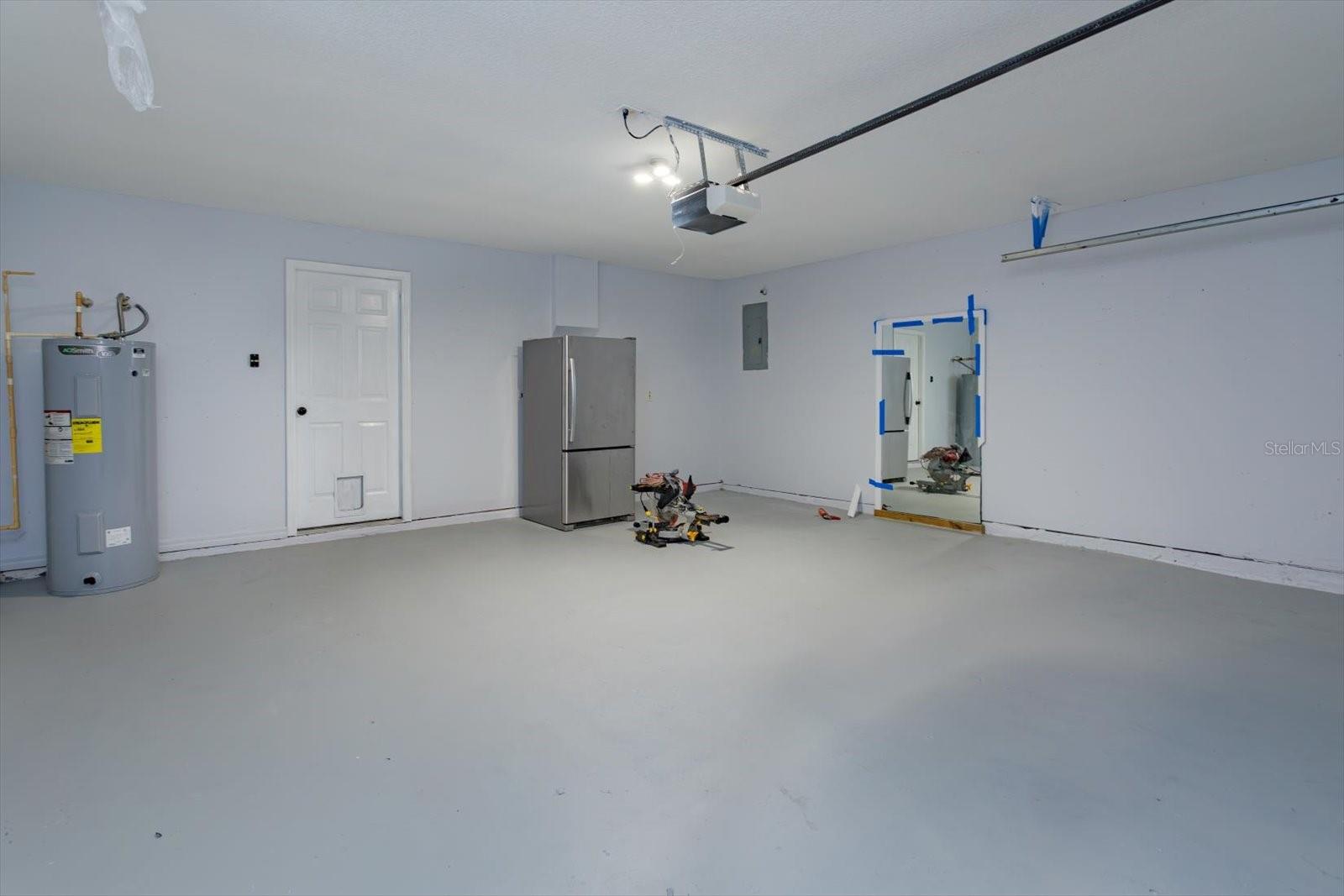 Image 33 of 41 For 2018 Knollcrest Drive