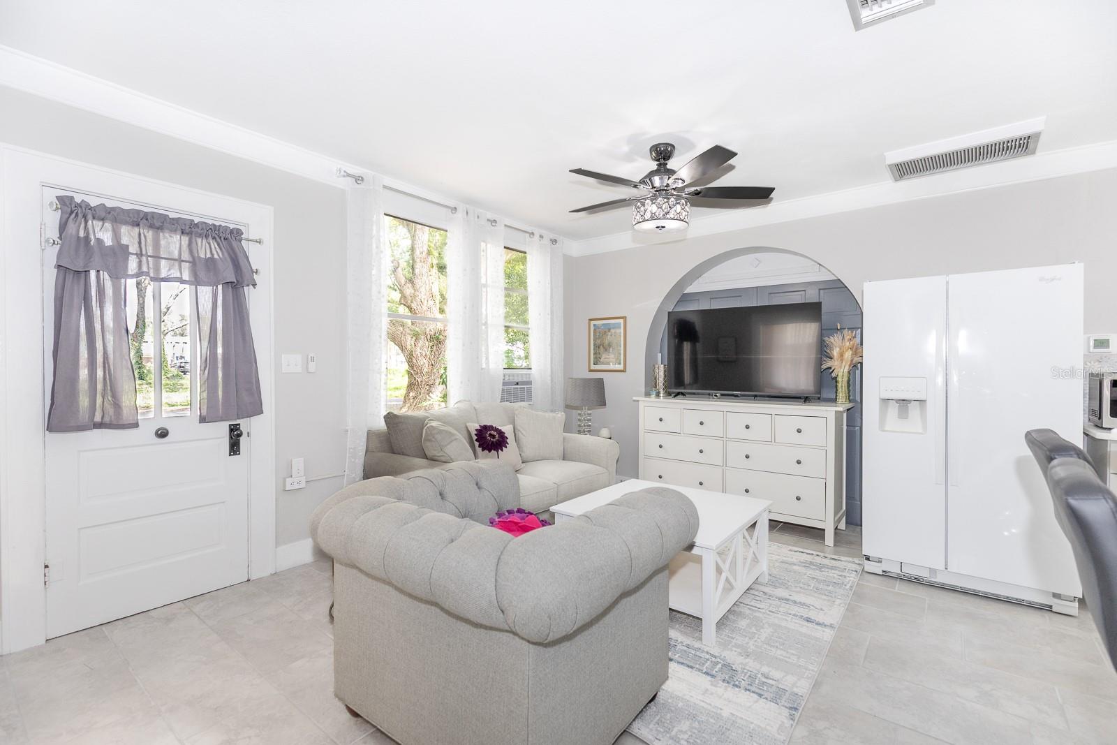 Image 10 of 26 For 107 Iona Drive A
