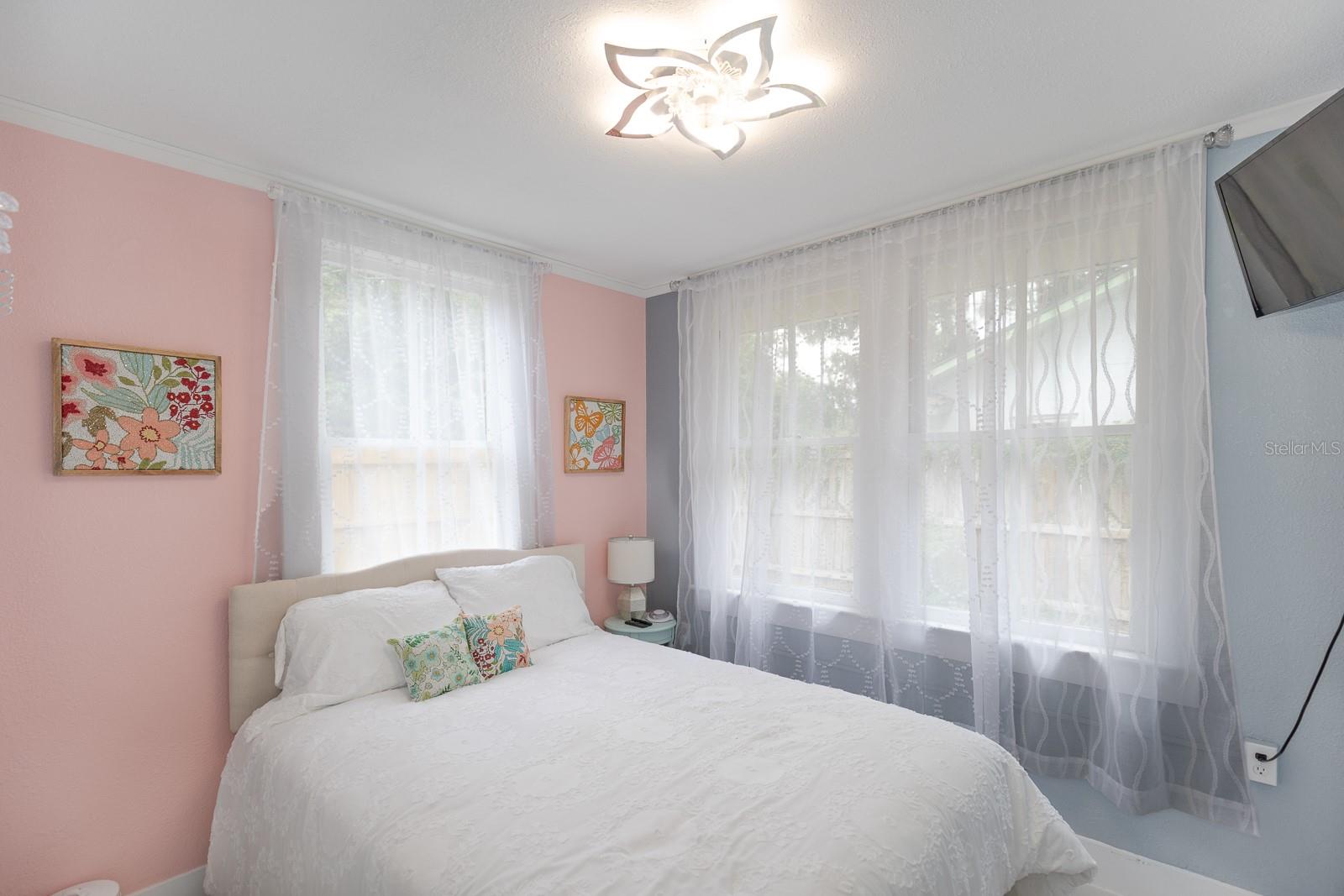 Image 12 of 26 For 107 Iona Drive A
