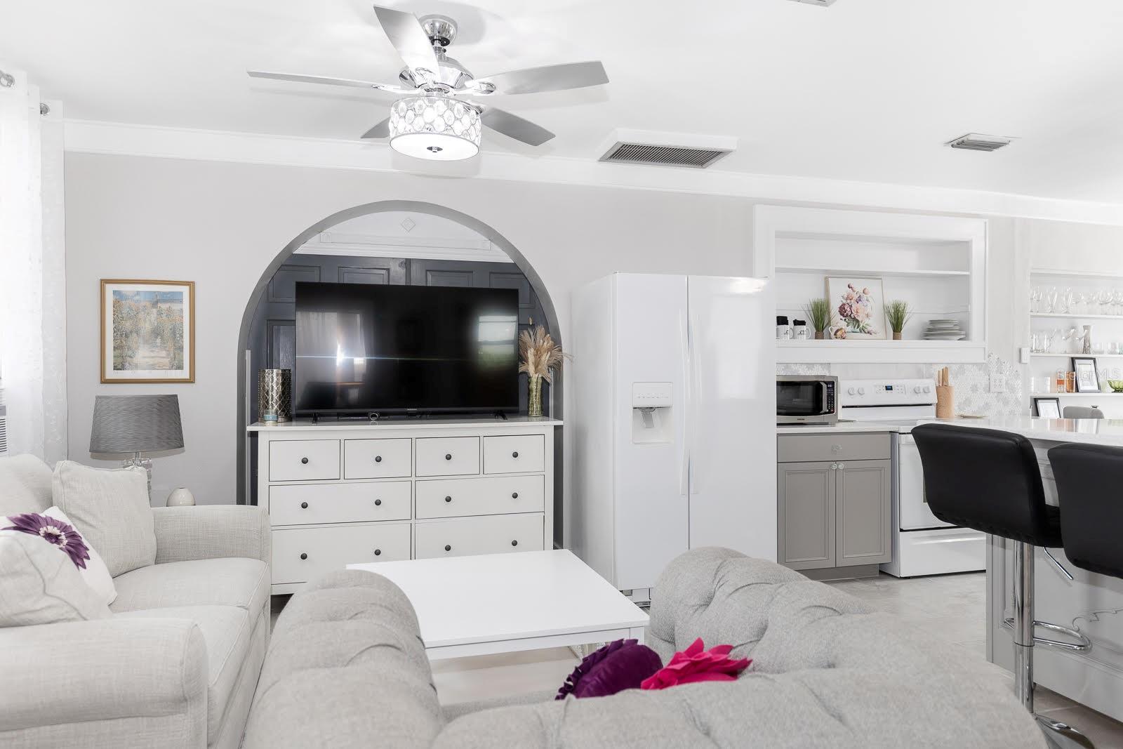 Image 3 of 26 For 107 Iona Drive A