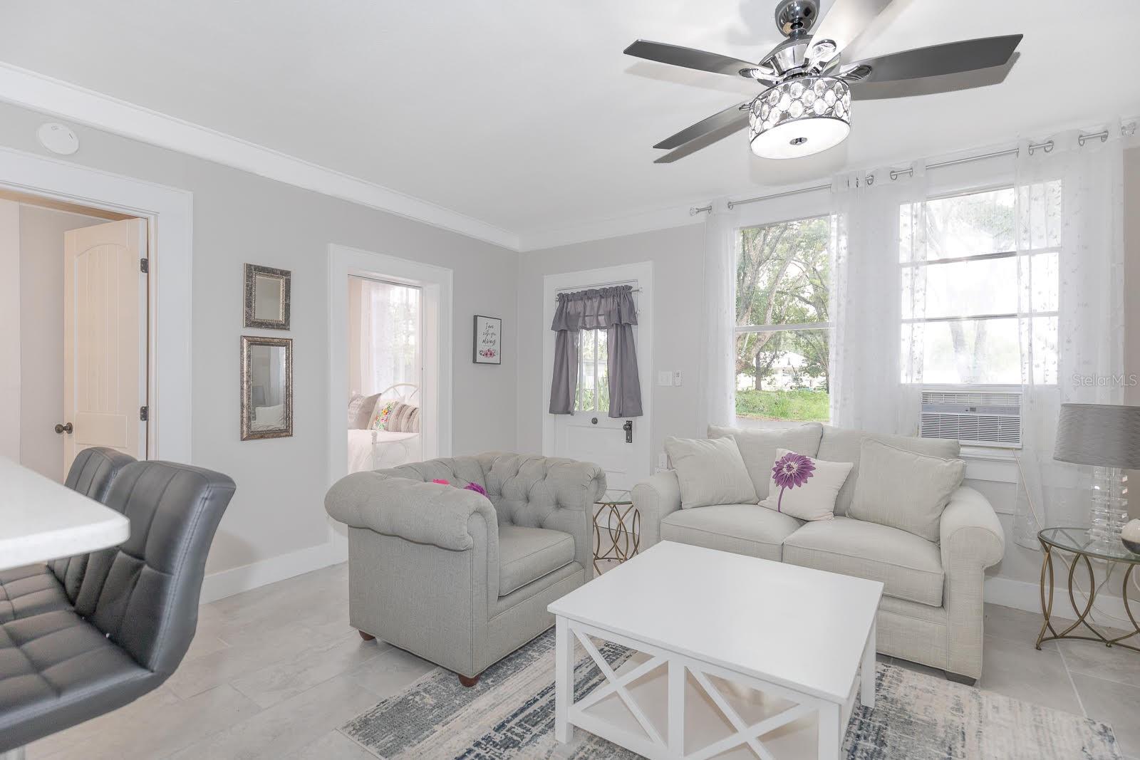 Image 4 of 26 For 107 Iona Drive A