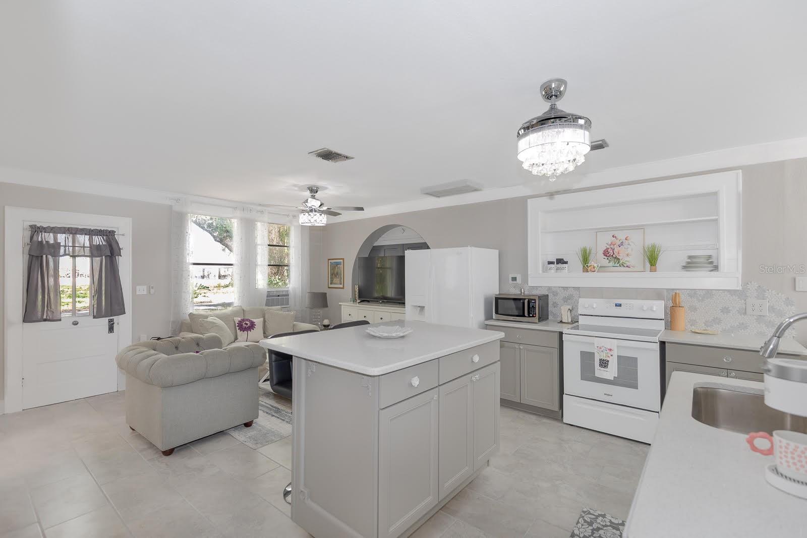 Image 9 of 26 For 107 Iona Drive A