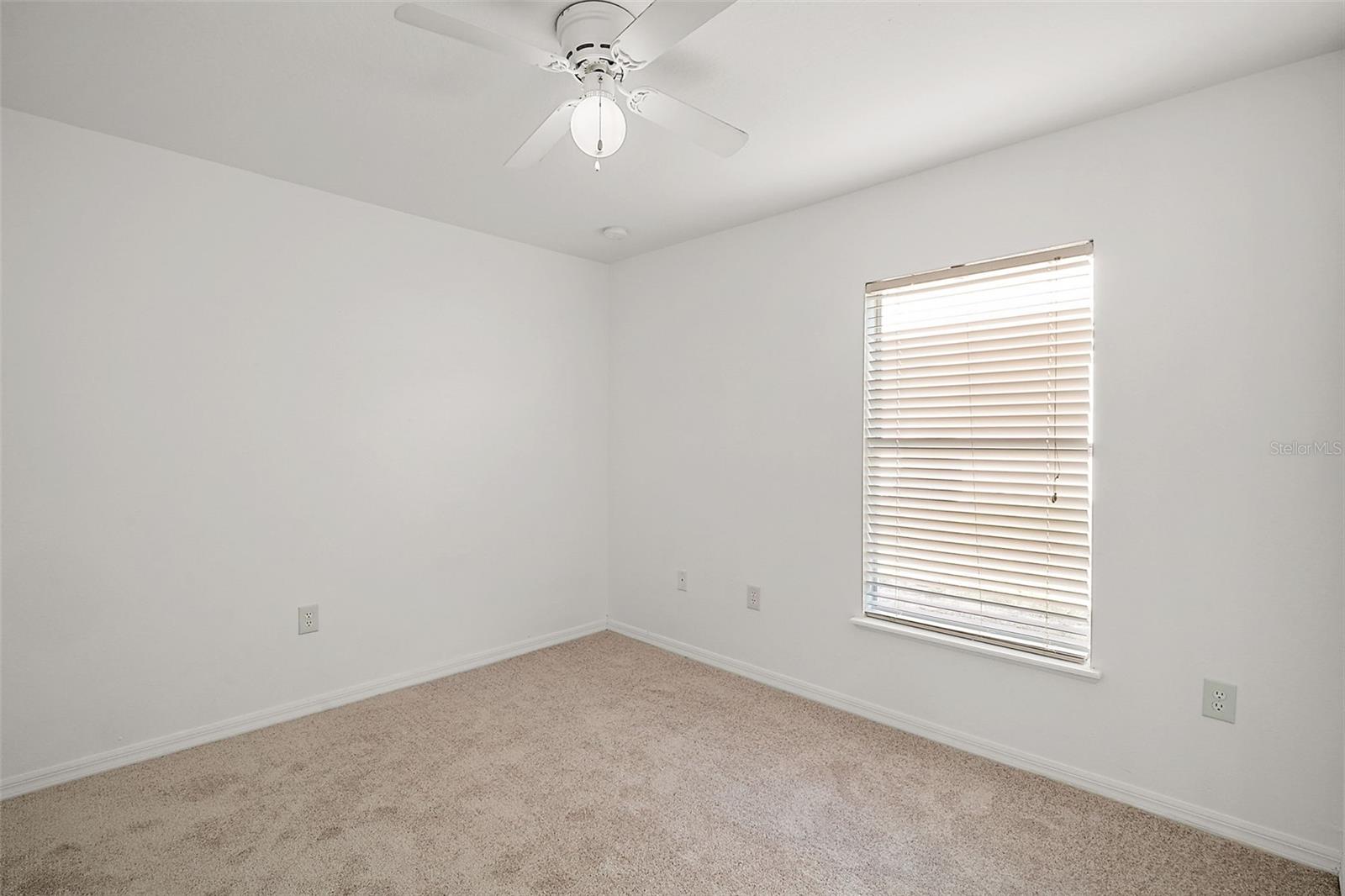 Image 9 of 25 For 1500 Daybreak Drive