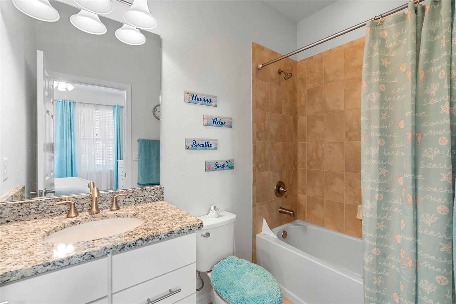 Image 18 of 44 For 17320 Bracken Fern Lane