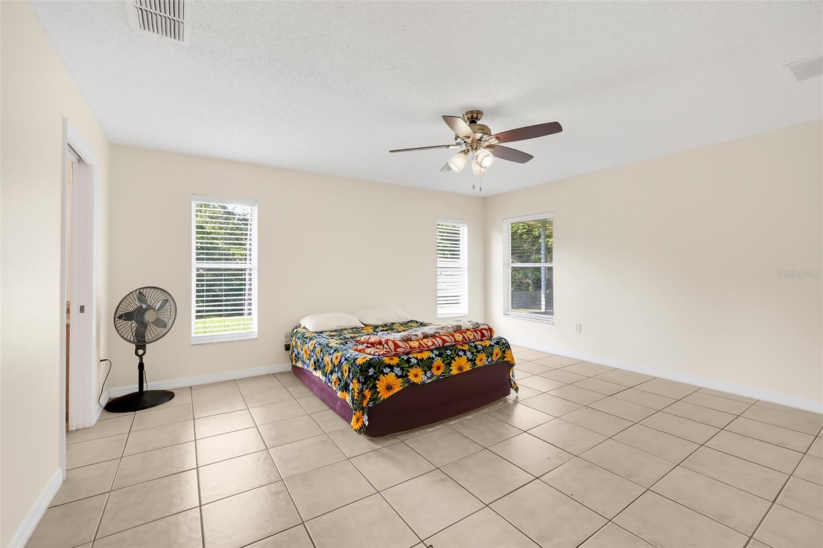 Image 20 of 43 For 3008 Fabus Court