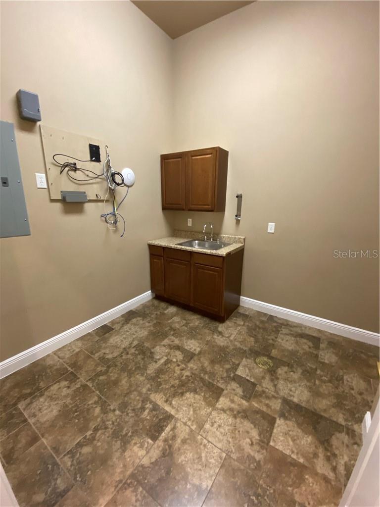 Image 17 of 20 For 3745 S Highway 27  Suite A