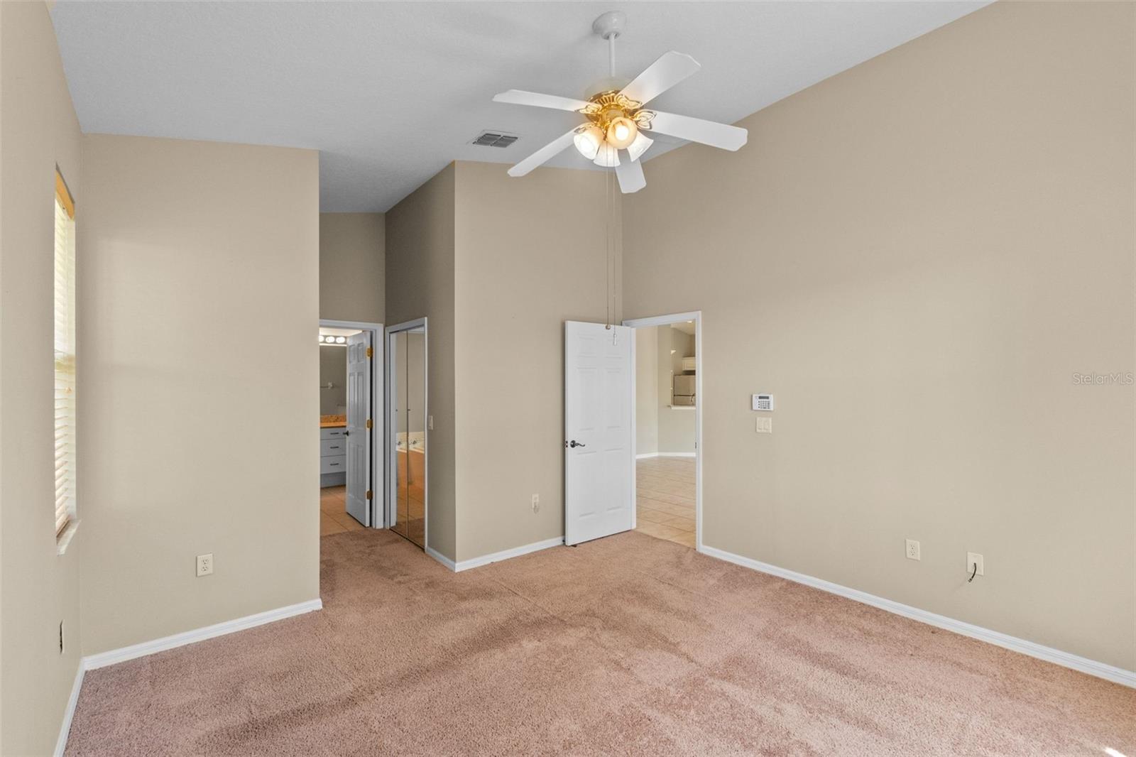 Image 19 of 60 For 890 Summit Greens Boulevard