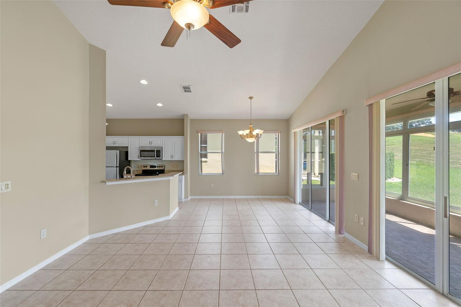 Image 5 of 60 For 890 Summit Greens Boulevard